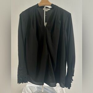 Women’s Medium Molly Bracken Blouse